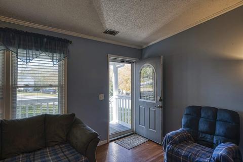 100 E Celestial Dr, Greer, SC 29651 photo 3