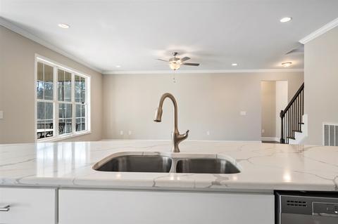 435 S Pendernale Dr, Moore, SC 29369 photo 8