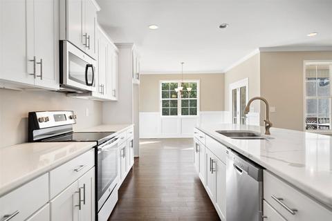 435 S Pendernale Dr, Moore, SC 29369 photo 9
