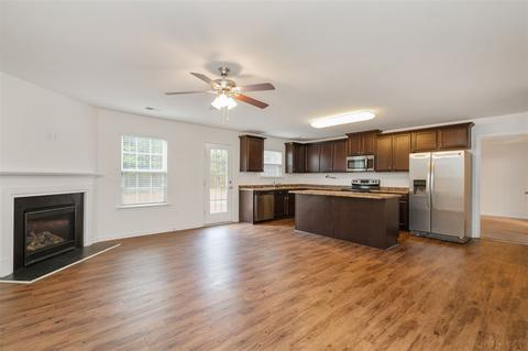 219 Harlequin Dr, Moore, SC 29369 photo 2