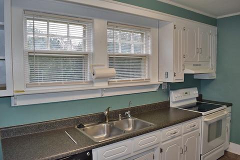 48 E Main St, Inman, SC 29349 photo 3