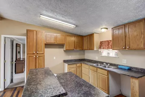 3713 Pennington Rd, Greer, SC 29651 photo 7