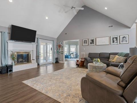 113 River Falls Dr, Duncan, SC 29334 photo 5