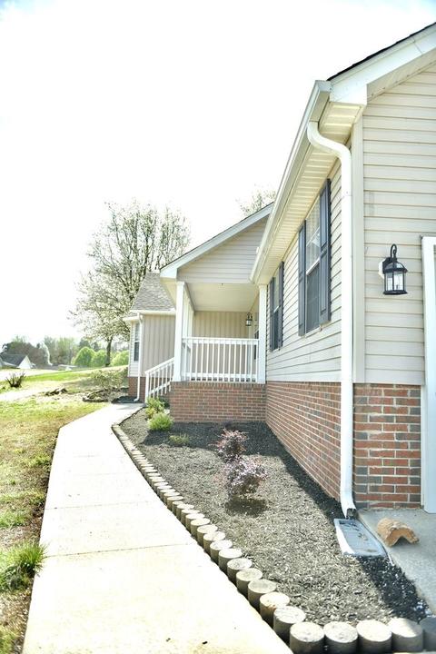 258 Cornelson Dr, Greer, SC 29651 photo 3