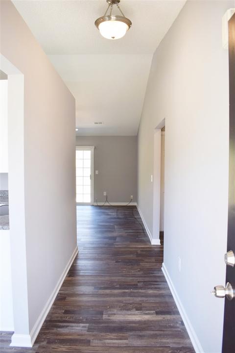 5 Avis Ct, Greer, SC 29651 photo 2