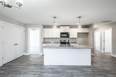 135 North Ave, Duncan, SC 29334 photo 7