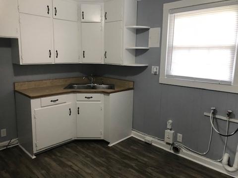 411 E Oneal St, Gaffney, SC 29340 photo 3