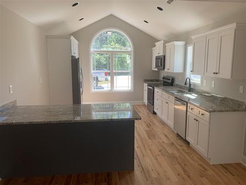205 Forest Ave, Landrum, SC 29356 photo 4