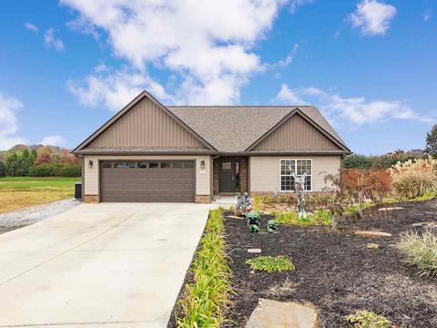 615 E Keepsake Ln, Inman, SC 29349 photo 1
