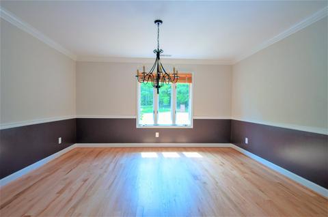 109 S Pointe Ct, Moore, SC 29369 photo 8