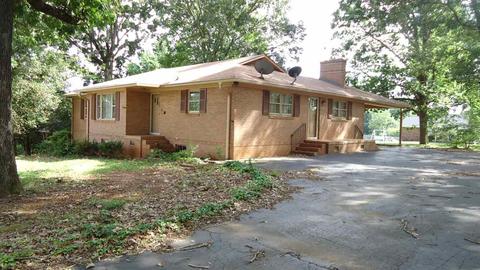 922 E Main St, Duncan, SC 29334 photo 2