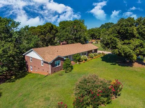 128 E Main St, Inman, SC 29349 photo 3