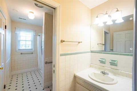 128 E Main St, Inman, SC 29349 photo 17