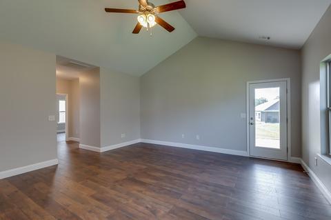 232 Stonecrest Dr, Roebuck, SC 29376 photo 6