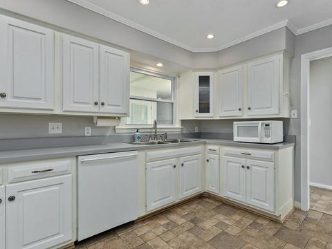 126 Commodore Dr, Duncan, SC 29334 photo 4