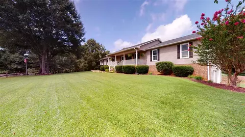 451 Cardinal Ln, Chesnee, SC 29323 photo 2