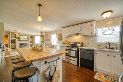 325 E Fox Ridge Dr, Lyman, SC 29365 photo 10