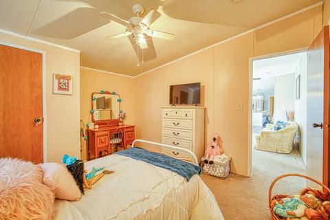 325 E Fox Ridge Dr, Lyman, SC 29365 photo 24