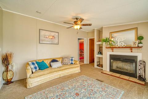 325 E Fox Ridge Dr, Lyman, SC 29365 photo 12