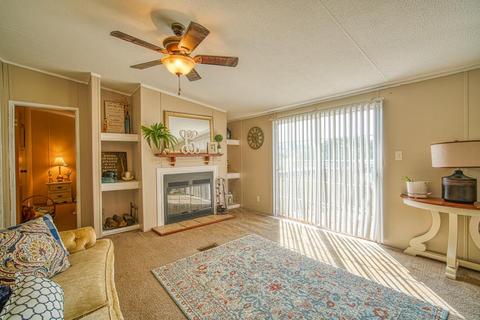 325 E Fox Ridge Dr, Lyman, SC 29365 photo 11