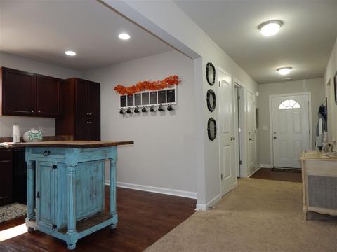 336 Crescent Cir, Duncan, SC 29334 photo 3