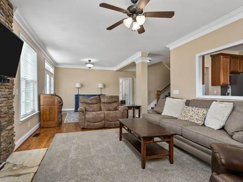 2 Cunningham Point Ct, Greer, SC 29651 photo 8