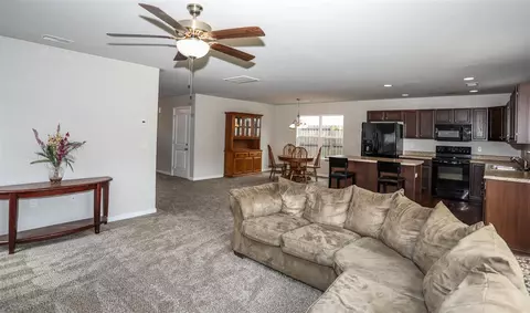 340 Crescent Cir, Duncan, SC 29334 photo 13