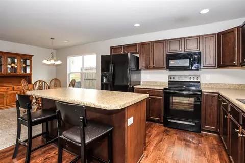 340 Crescent Cir, Duncan, SC 29334 photo 6