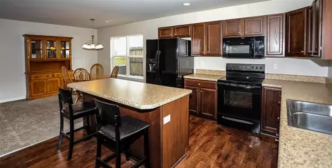340 Crescent Cir, Duncan, SC 29334 photo 8
