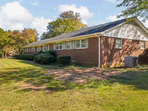27 Rollingreen Rd, Greer, SC 29651 photo 5