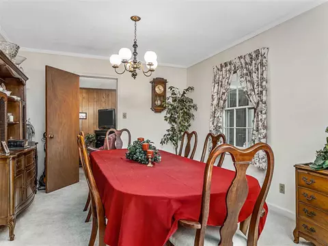 27 Rollingreen Rd, Greer, SC 29651 photo 11
