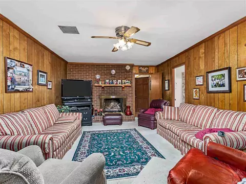 27 Rollingreen Rd, Greer, SC 29651 photo 14