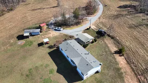 587 Fair Winds Dr, Tryon, NC 28782 photo 12