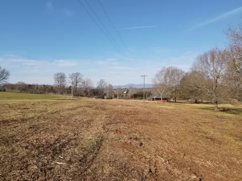 580 Christopher Rd, Campobello, SC 29322 photo 5