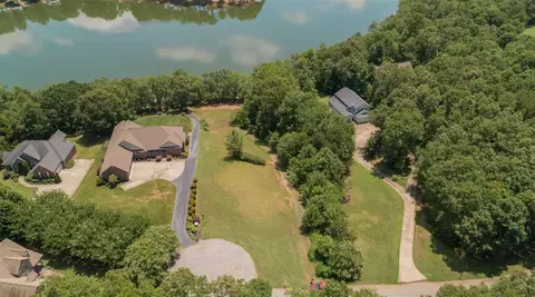 250 Johnsons Pointe Ct, Chesnee, SC 29323 photo 1
