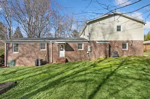 112 N Hendricks Ln, Easley, SC 29640 photo 3