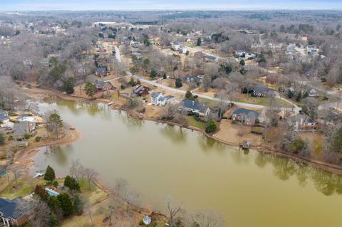 328 E Killarney Lk, Moore, SC 29369 photo 32