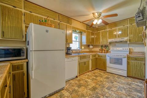 305 Pineview Dr, Moore, SC 29369 photo 8