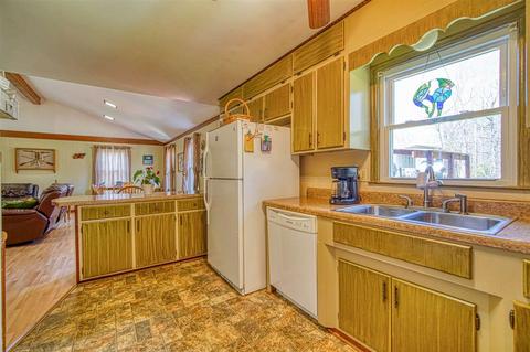 305 Pineview Dr, Moore, SC 29369 photo 9