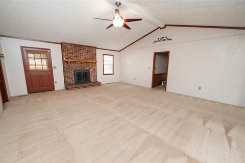105 Graystone Dr, Moore, SC 29369 photo 4
