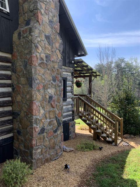370 Loop Rd, Campobello, SC 29322 photo 17