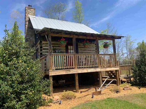 370 Loop Rd, Campobello, SC 29322 photo 1