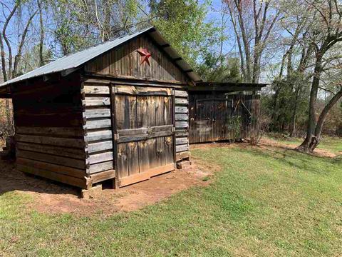 370 Loop Rd, Campobello, SC 29322 photo 32