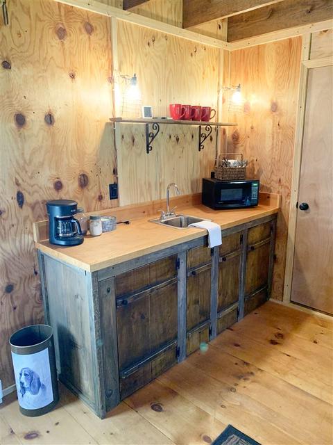 370 Loop Rd, Campobello, SC 29322 photo 25