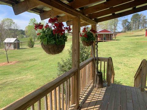 370 Loop Rd, Campobello, SC 29322 photo 18