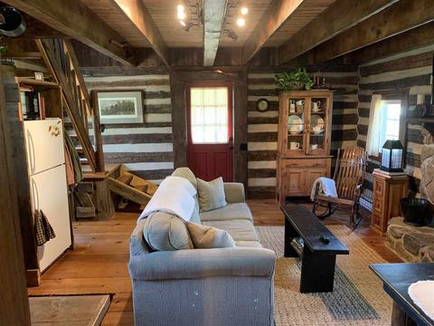 370 Loop Rd, Campobello, SC 29322 photo 9