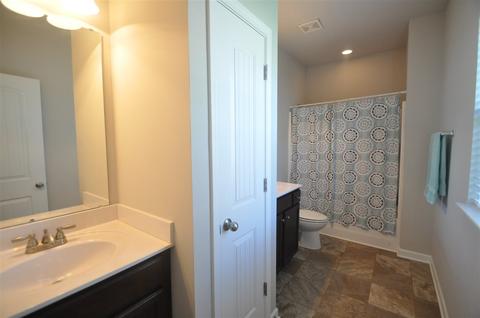 8 7th St, Greer, SC 29651 photo 10