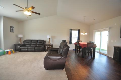 8 7th St, Greer, SC 29651 photo 4