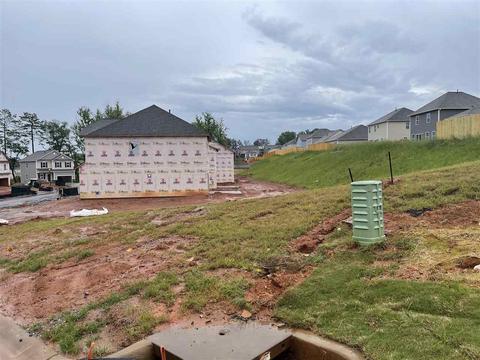 504 Torrington Dr, Duncan, SC 29334 photo 4