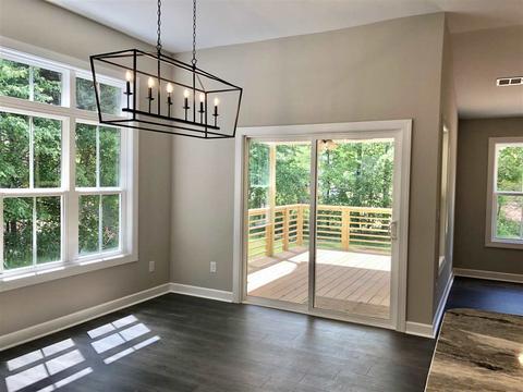 170 Earnhardt, Roebuck, SC 29376 photo 6